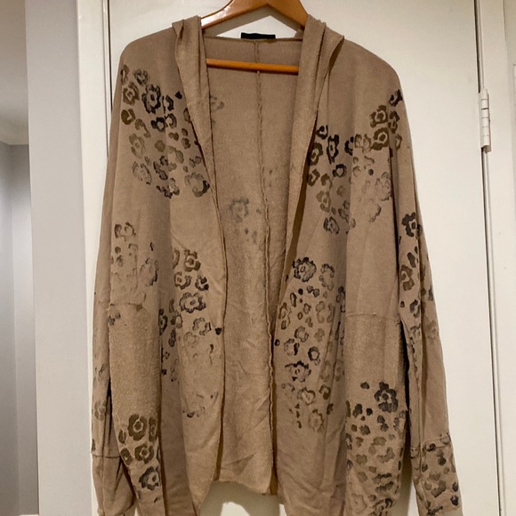 T Party Fashion Sweaters - Animal print cardigan